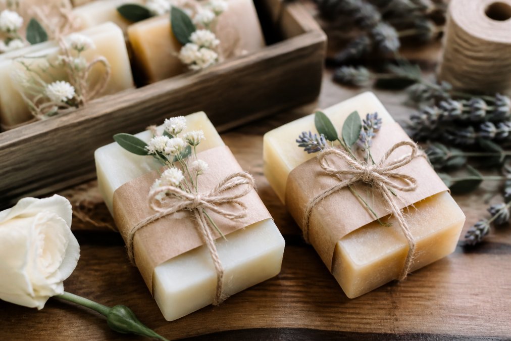 Custom Soap Favors for Wedding Guests: A Complete Guide