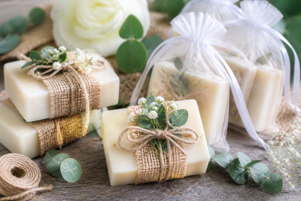 Handmade Soap for Wedding Favors: A 2026 Guide